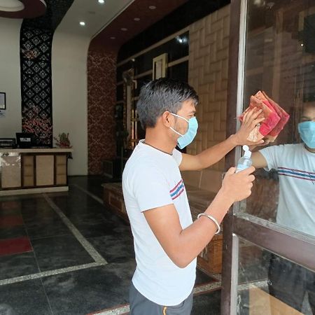 Hotel Prakash Regency Hapur Bagian luar foto