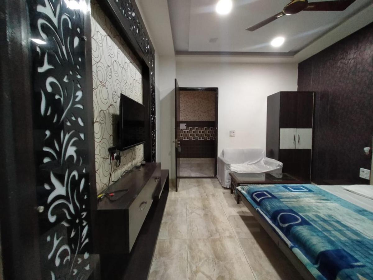 Hotel Prakash Regency Hapur Bagian luar foto