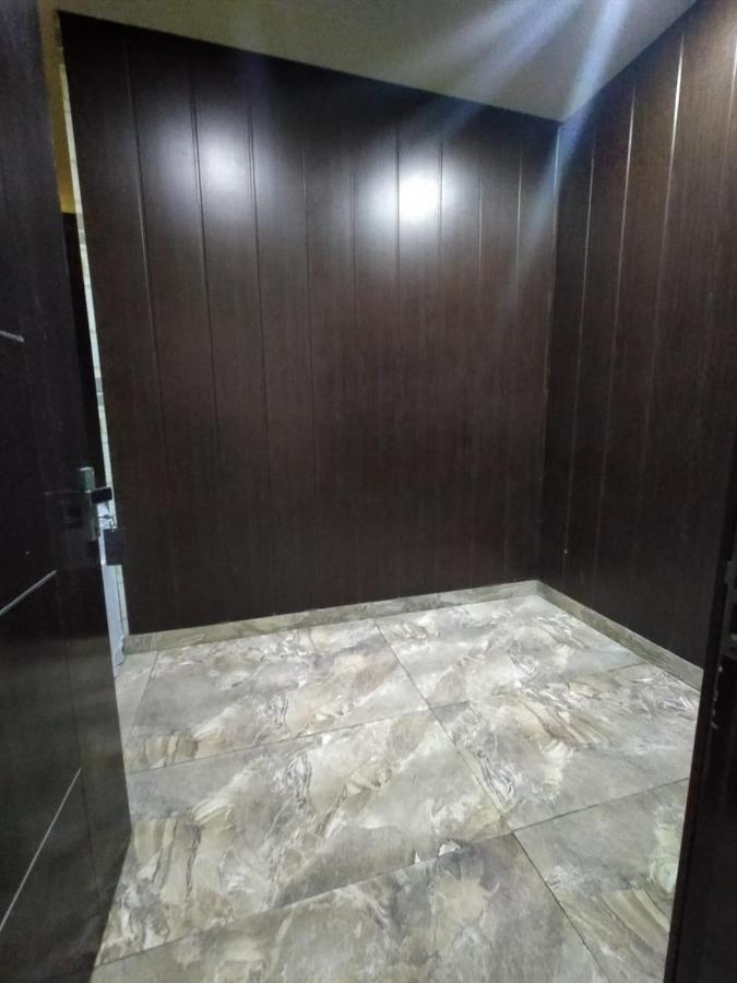 Hotel Prakash Regency Hapur Bagian luar foto