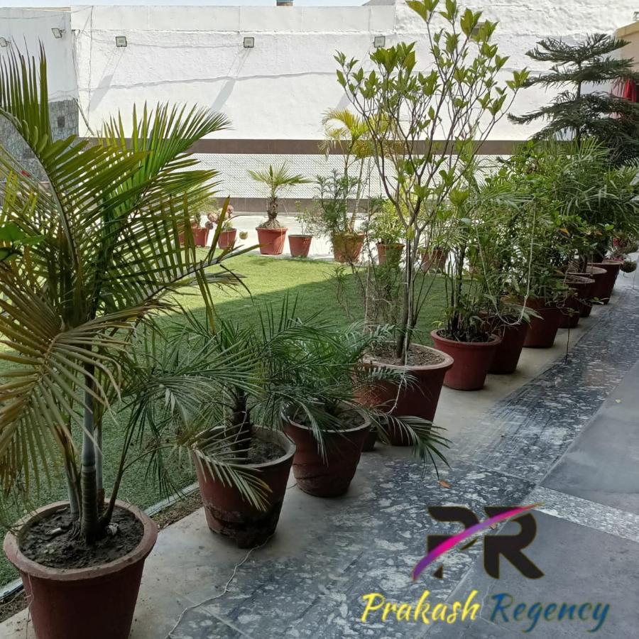 Hotel Prakash Regency Hapur Bagian luar foto