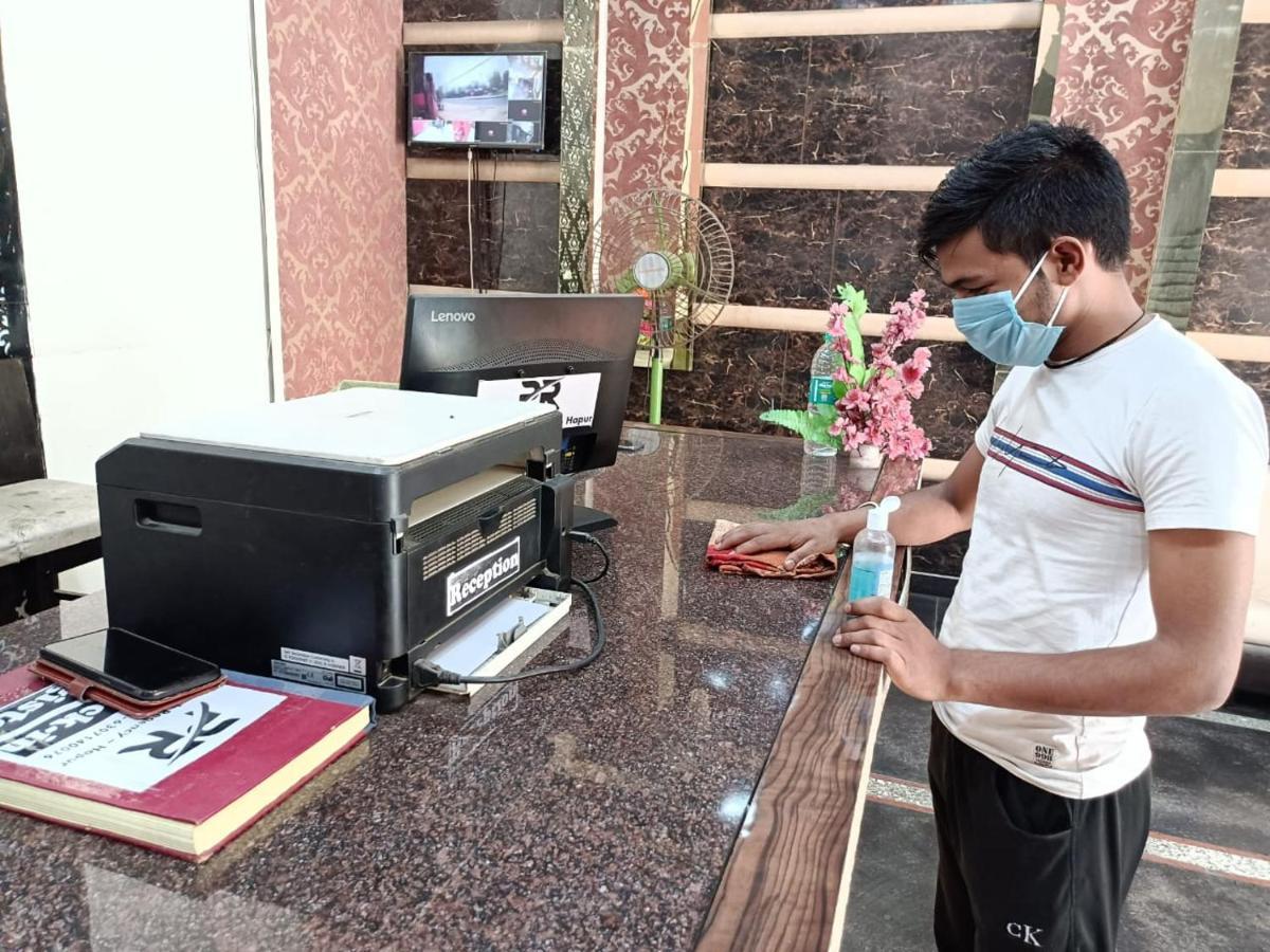 Hotel Prakash Regency Hapur Bagian luar foto